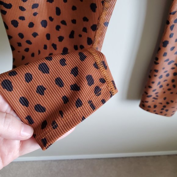 BEACH RIOT / S / Womens Ayla Brown Spot Leopard Print Ribbed 7/8 Length Leggings - Picture 4 of 11